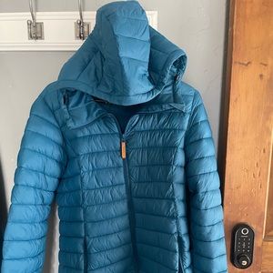 Burton ski jacket - hooded, hardly used